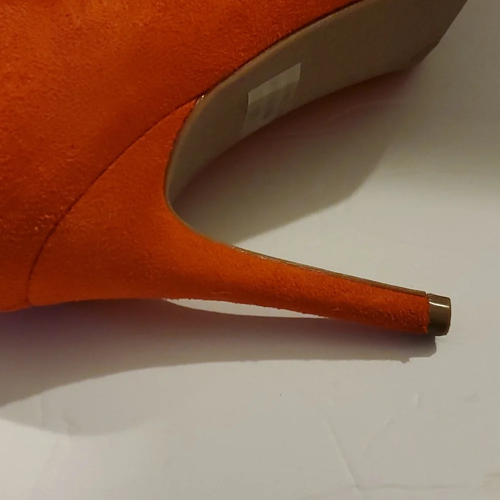 Booties LAST PAIR - Picture 4 of 7